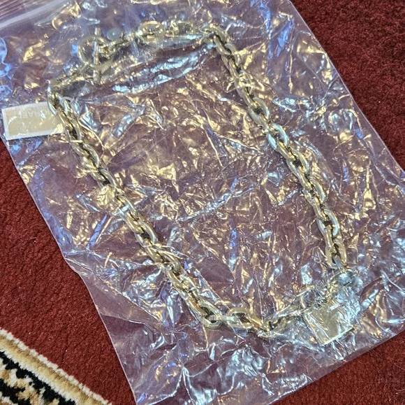 Michael Kors Chain Link Padlock Necklace 14k Gold Plated Stainless Steel NWT - Picture 14 of 16